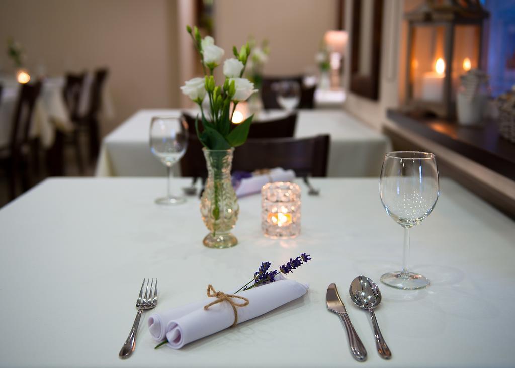 Hotel Awo Gniezno Luaran gambar