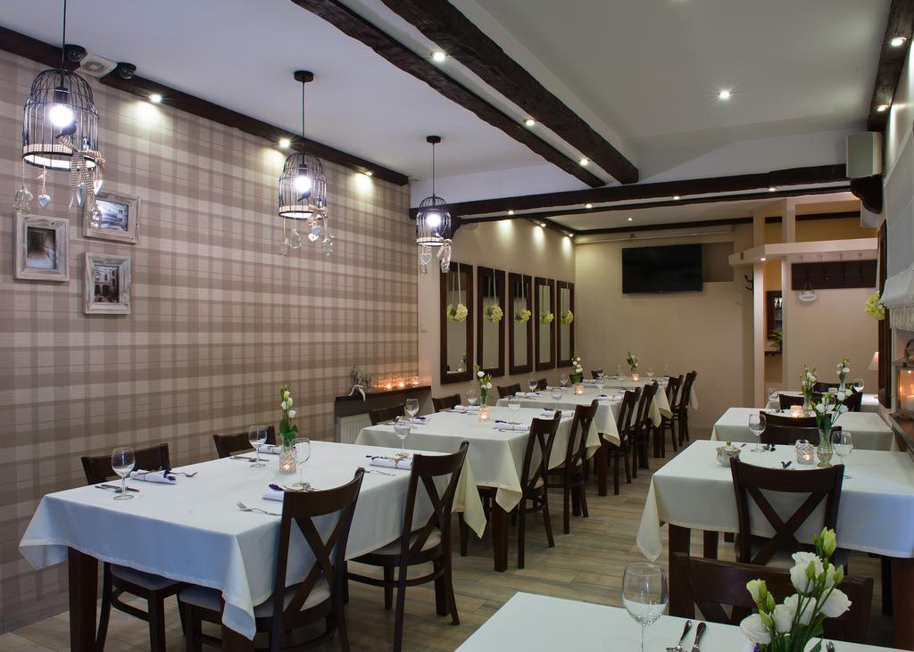 Hotel Awo Gniezno Luaran gambar